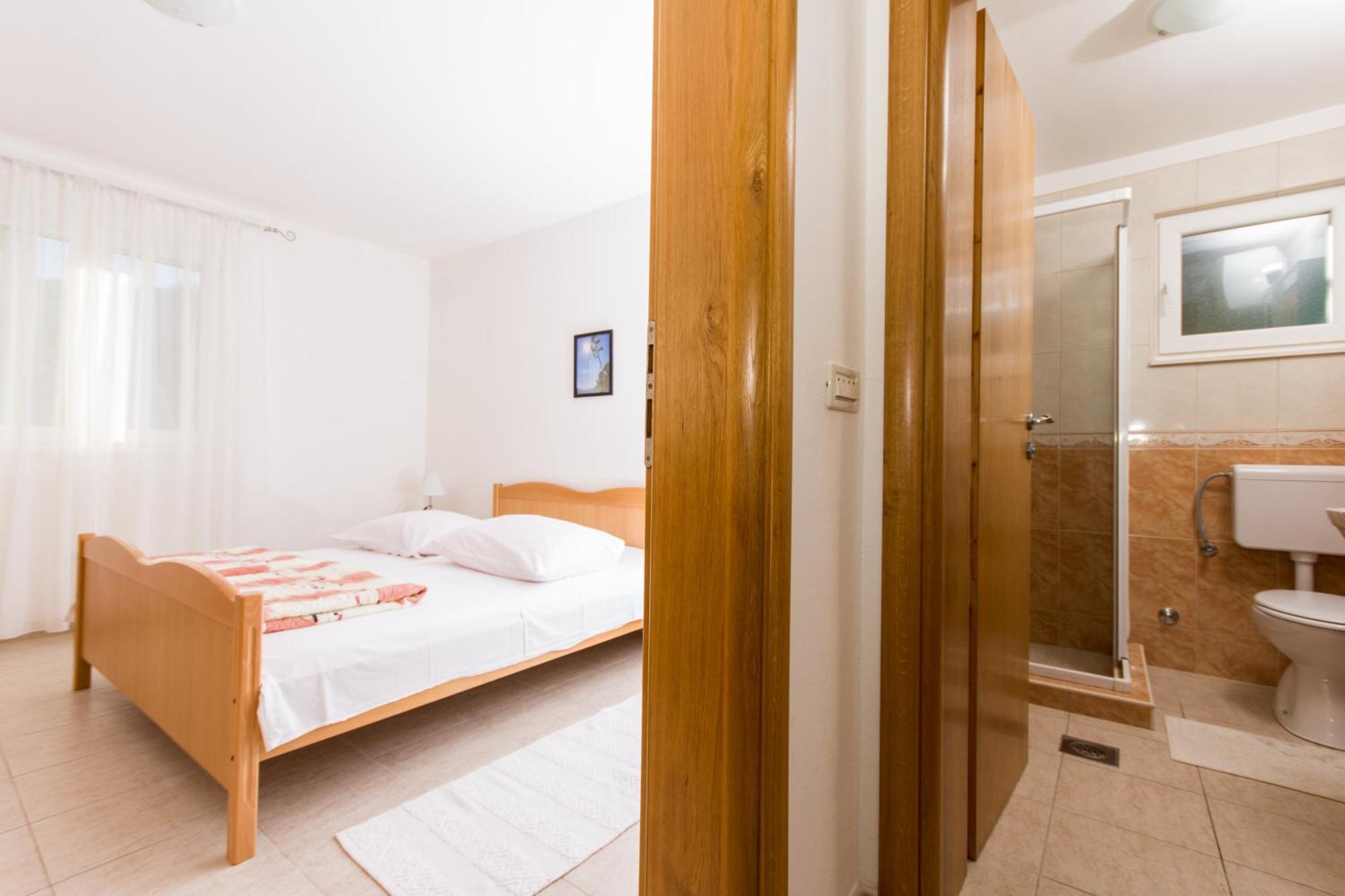 Apartments Marinana Razanj Luaran gambar