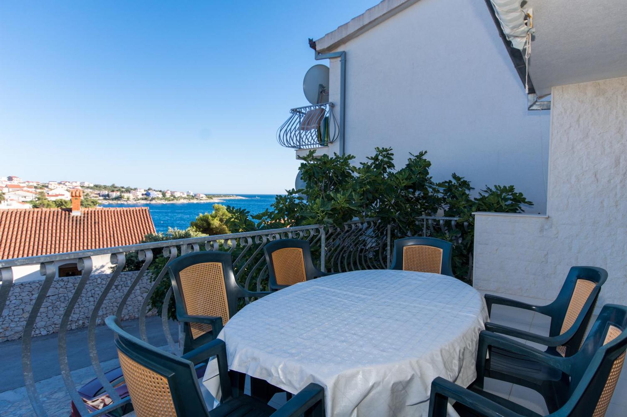 Apartments Marinana Razanj Luaran gambar