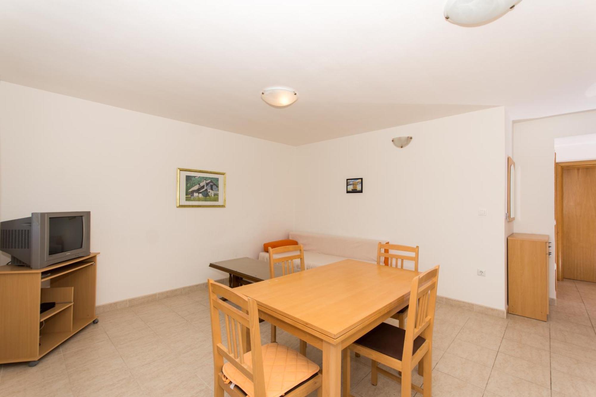 Apartments Marinana Razanj Luaran gambar