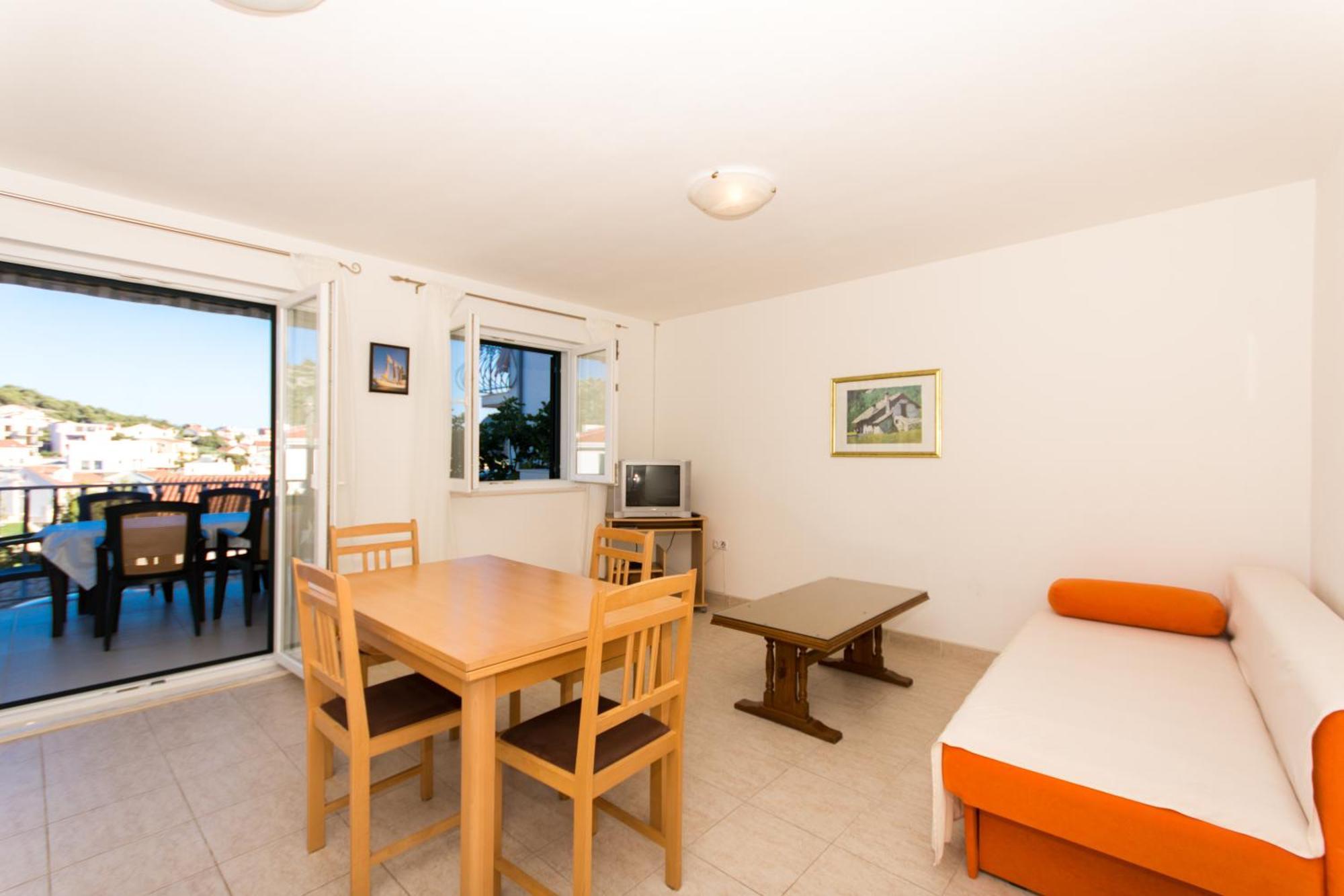 Apartments Marinana Razanj Luaran gambar
