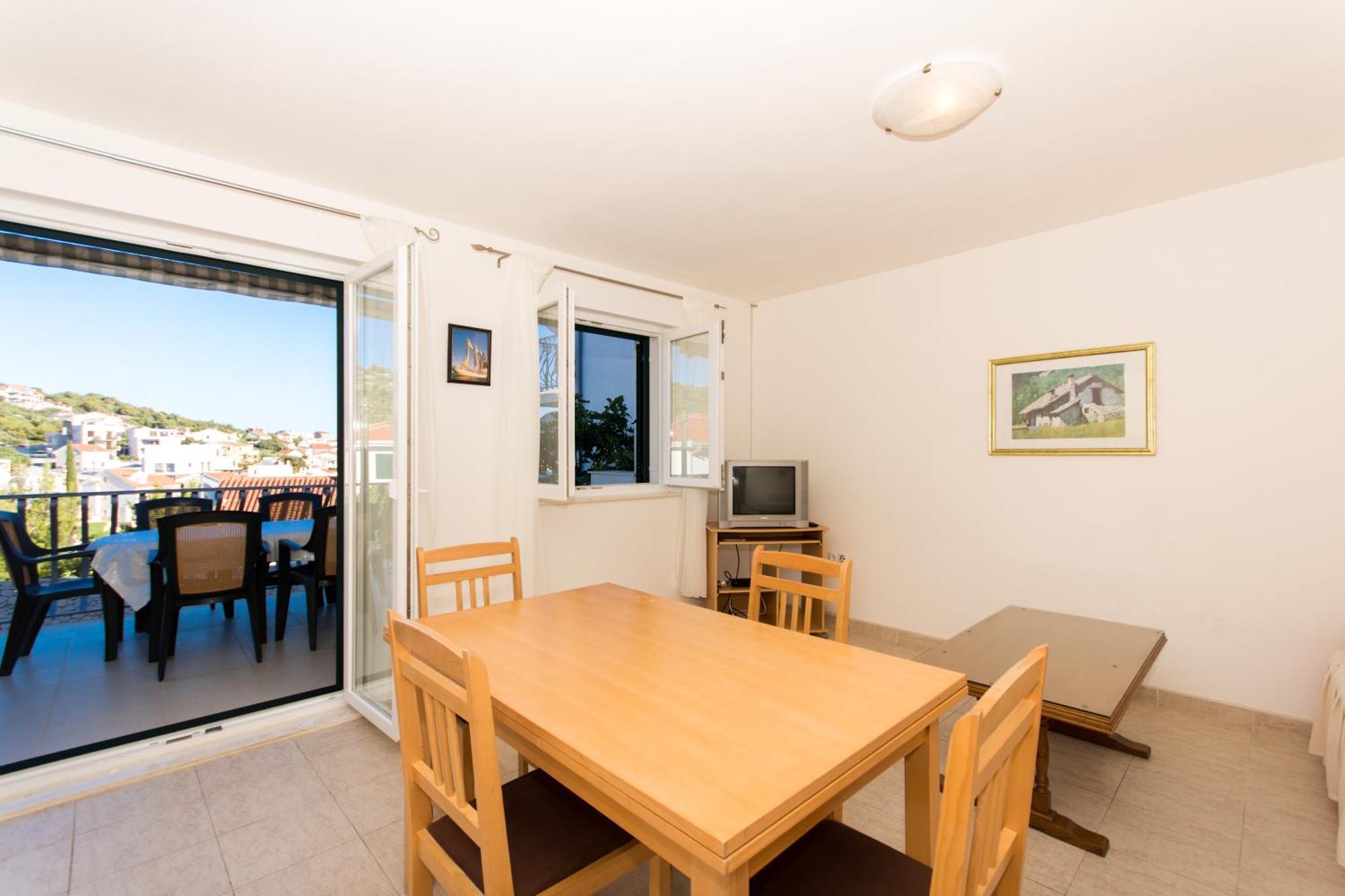 Apartments Marinana Razanj Luaran gambar