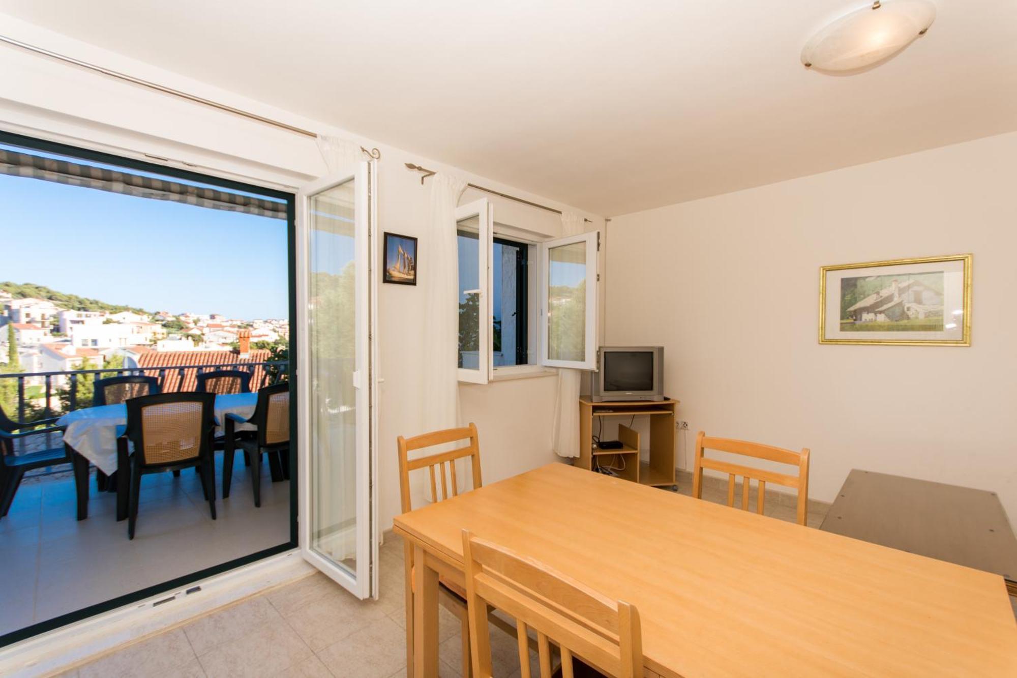 Apartments Marinana Razanj Luaran gambar