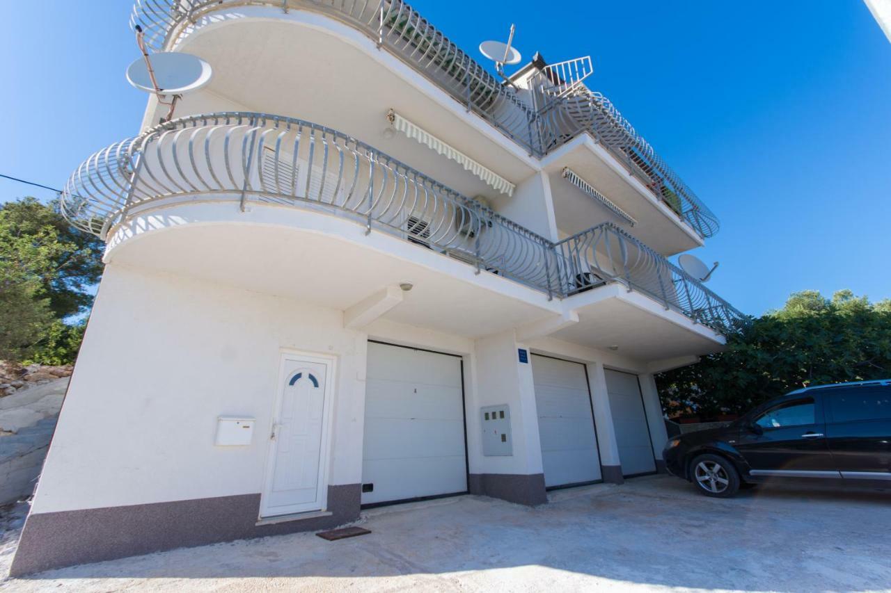 Apartments Marinana Razanj Luaran gambar